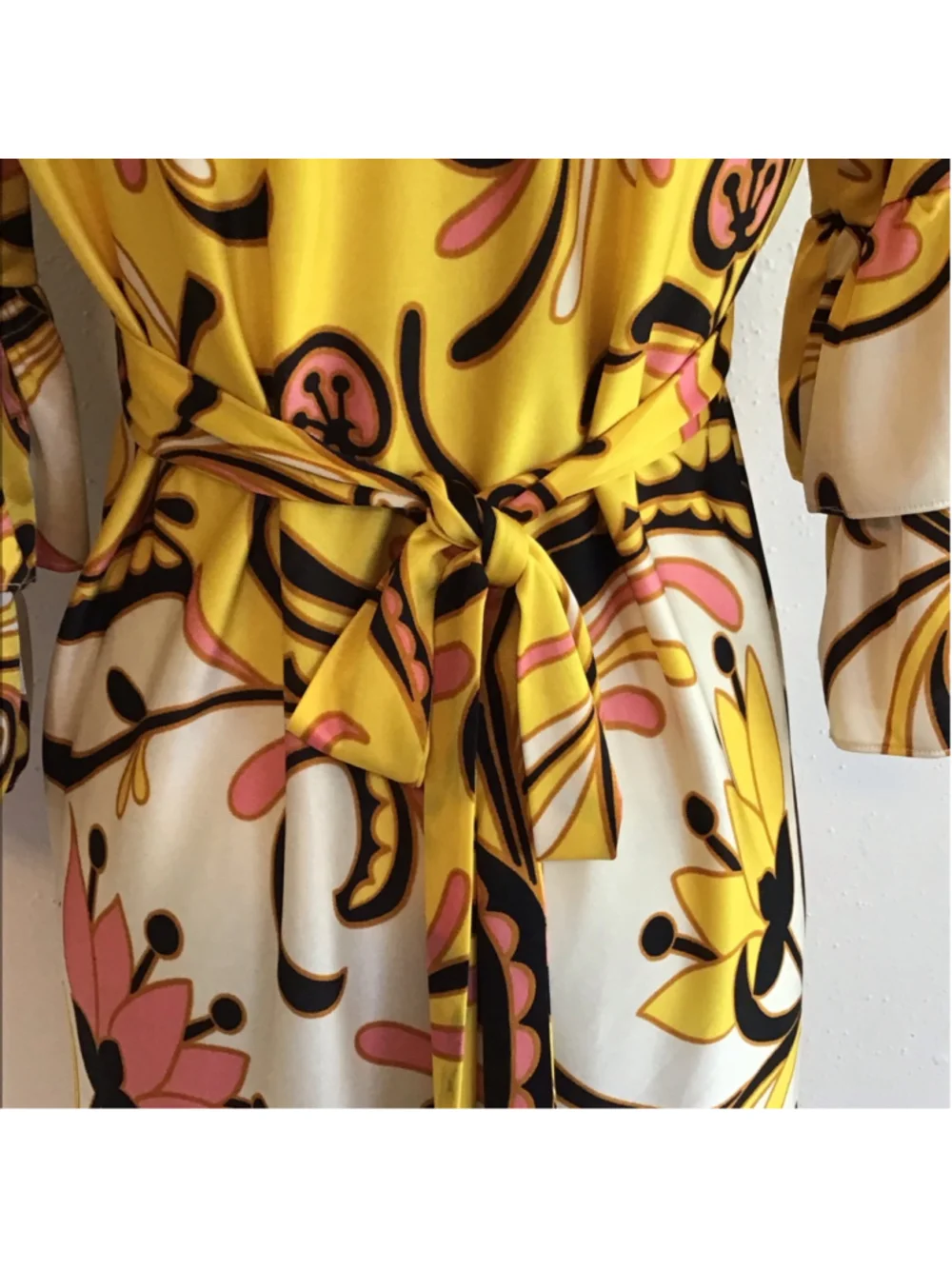 Betsey Johnson Women Elegant Mini Dress Size 6 Yellow Pink Floral